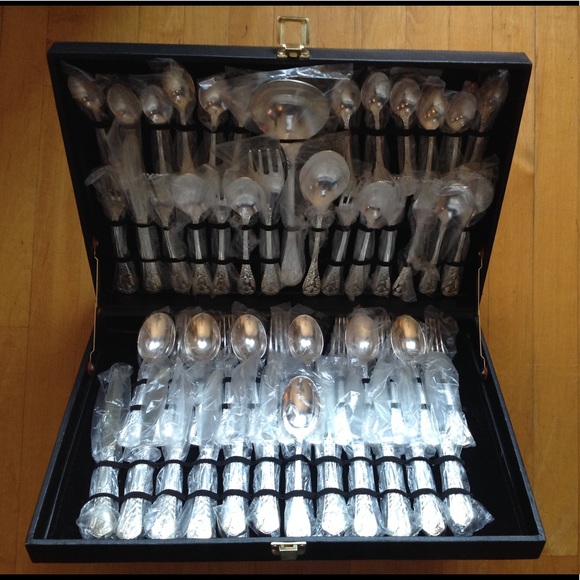 Antique SILVER PLATED ENCHANTED ROSE 48 PC SILVERWARE FLATWARE SET SEALED - Picture 8 of 16